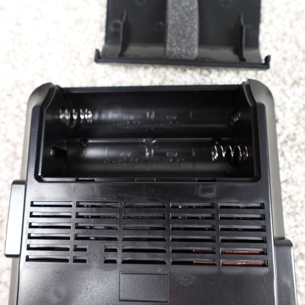 Deluxe Products DP-CASR-101 Portable Cassette Recorder Player Black Analog Tape - Picture 7 of 9